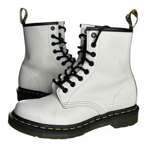 Dr. Martens 1460 Women's Smooth‎ Leather Lace Up Boot Women's Size 6 11821